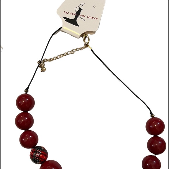 GORGEOUS RED PLAID LARGE BEADED NECKLACE - Picture 4 of 5